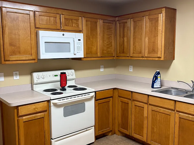 101 Stewart Bend Ct #B — Photo 2