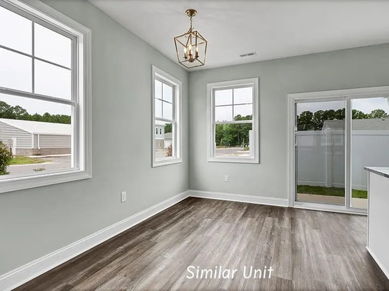 305 Starfish Ln — Photo 10