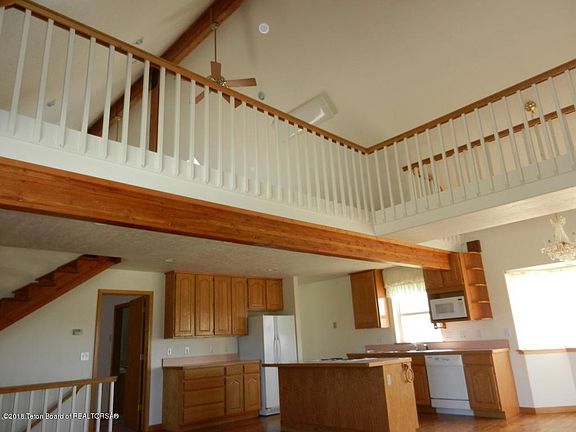 4th image of 187 Saddle Dr
