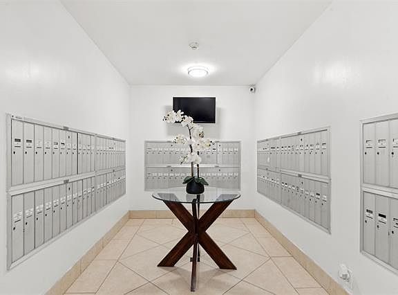 5th image of 7100 Boulevard East Unit 9R