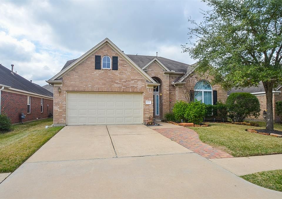 1st image of 15331 Redbud Dale Ct