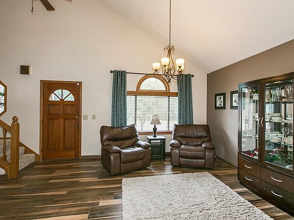 5th image of 2225 McAfee Cir