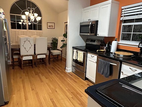 2nd image of 843 Harbor Place Dr