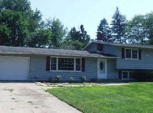 106 Meadow Lark Ln, La Porte, IN 46350