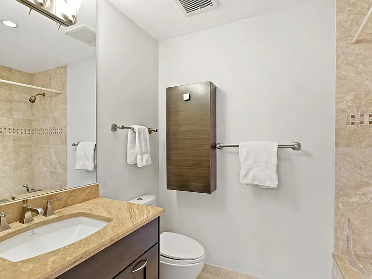 100 N 8th St #20 — Photo 13