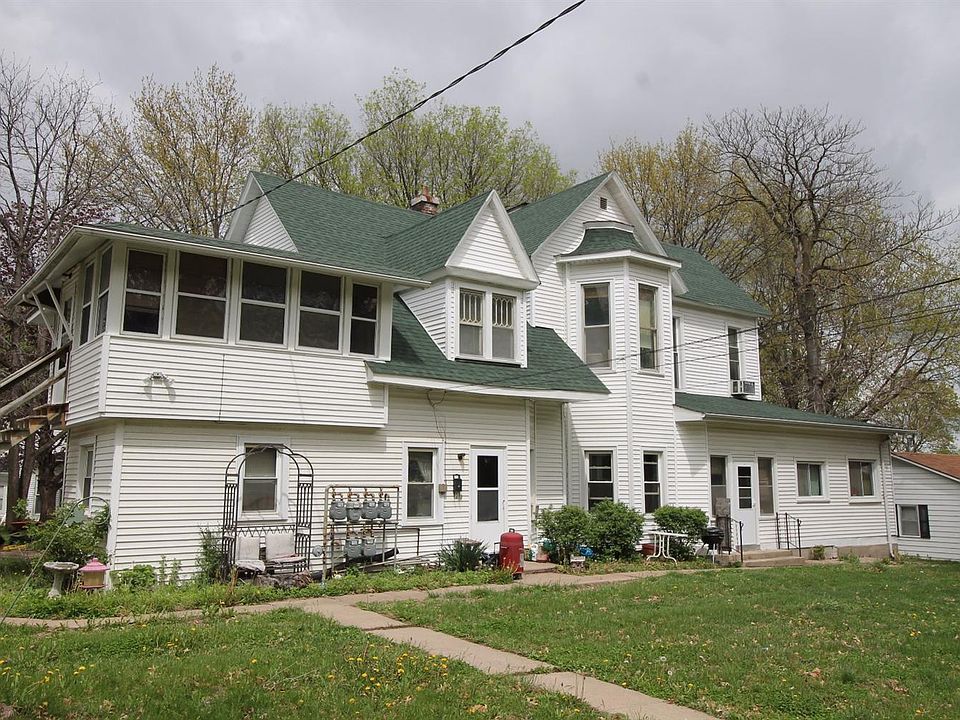 2nd image of 313 W State St