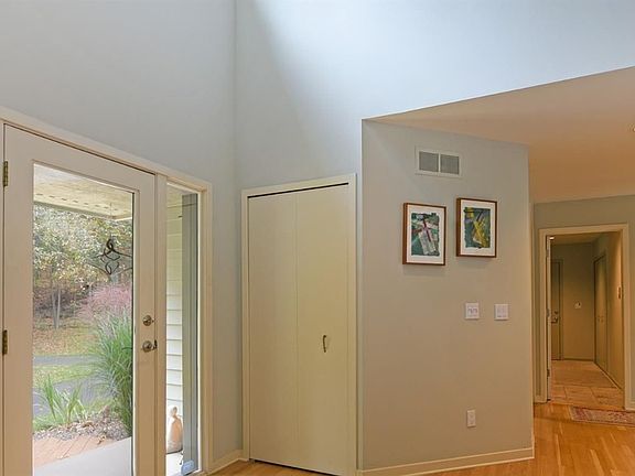 5th image of 3354 Timberwood Ln