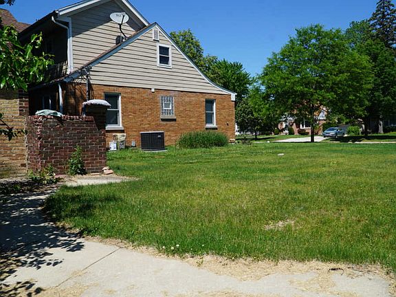 4th image of 812 N Kaspar Ave
