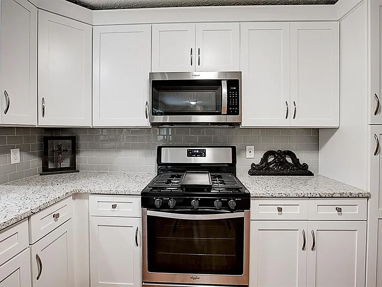 168 Lake Forest Dr — Photo 6