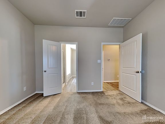 5th image of 2414 Marbach Woods