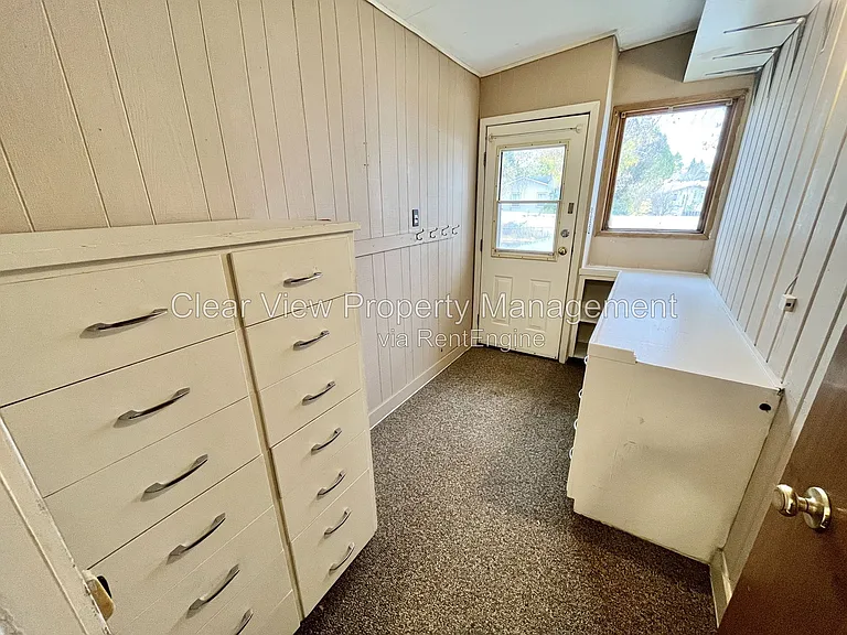 2210 Mayor Magrath Dr S — Photo 15