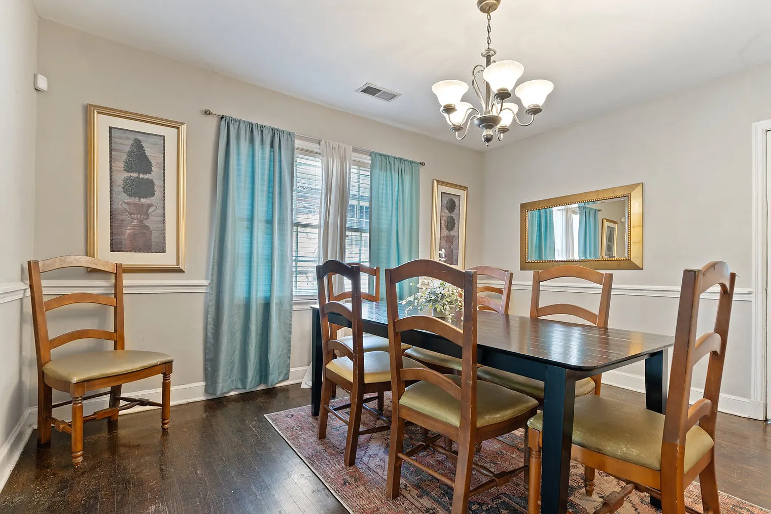 3 bed, 2.0 bath, 1797 sqft, $2,241 — Photo 3