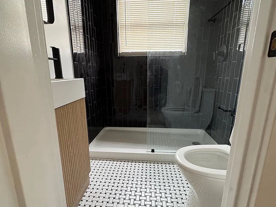 1st image of 2535 Burnet Ave APT 7