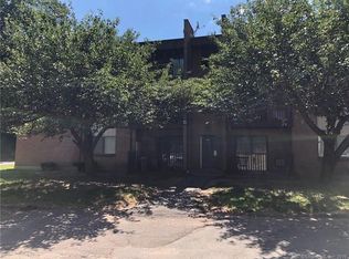 525 Crown St APT 211, Meriden, CT 06450