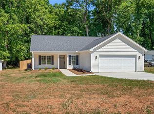 134 Hewes St, Winston Salem, NC 27103