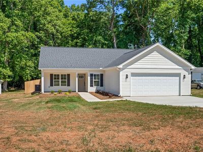 134 Hewes St, Winston Salem, NC, 27103