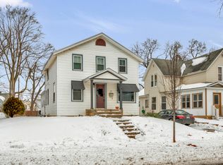 39 E 16th St, Holland, MI 49423