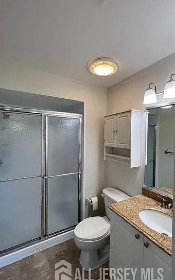140 Wyndham Pl — Photo 18