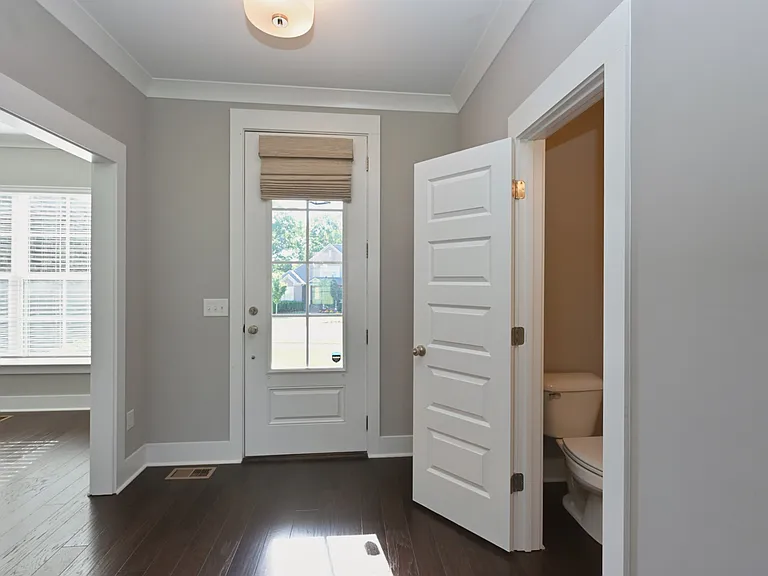 289 Crooked Creek Ln — Photo 6