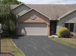 6451 Oak View Dr, Harrisburg, PA 17112