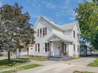 927 Douglas St NW, Grand Rapids, MI 49504