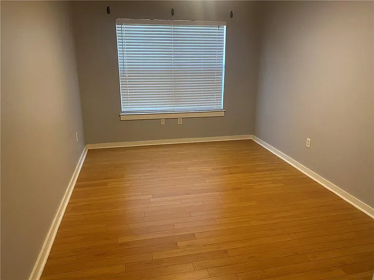 2106 Cullen Ave #102 — Photo 9