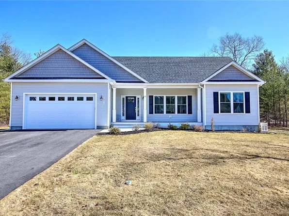 9 Cassidy Trl, Coventry, RI 02816