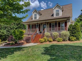 208 Double Spring Ln, Lexington, NC 27295