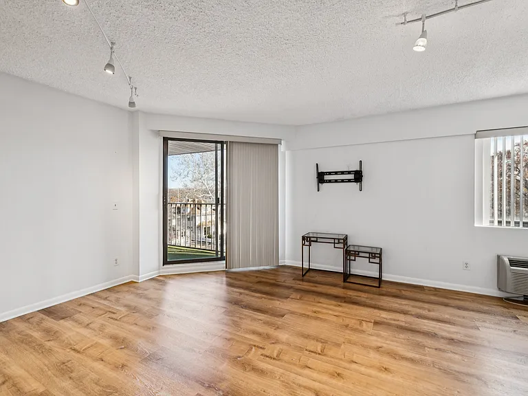 55 Clinton Pl #510 — Photo 13