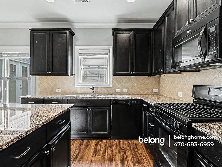 8005 Pierpoint Ln — Photo 12