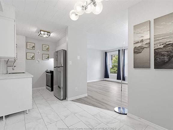4th image of 6635 Thornberry Cres #387