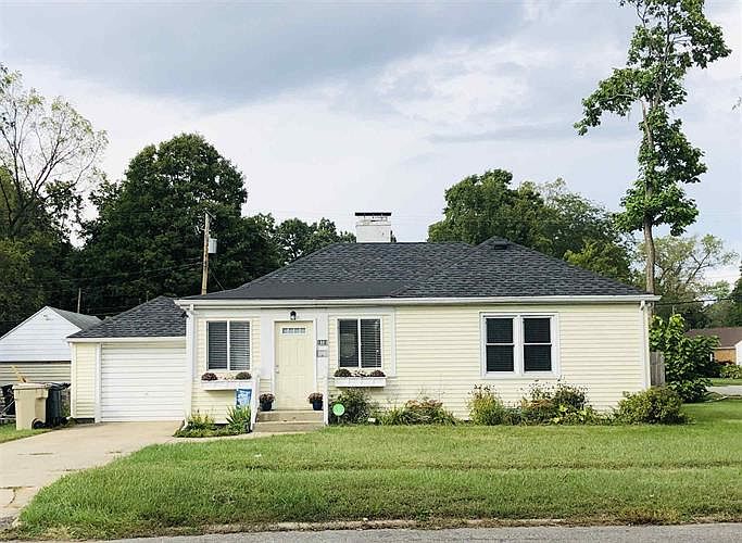 1st image of 1601 Oakwood Blvd