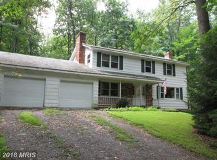 10823 Fawn Dr, Great Falls, VA 22066