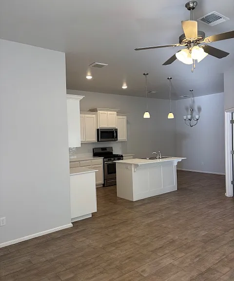 Villas at Grand — Photo 10