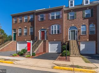 11412 Mactavish Hts, Fairfax, VA 22030