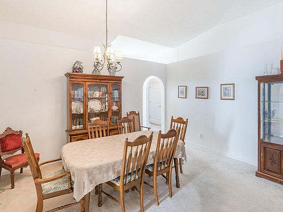 4th image of 1139 Macon Dr