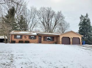 805 Sherwood Dr, Greencastle, IN 46135