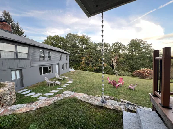 120 Looking Glass Hill Rd, Bantam, CT 06750