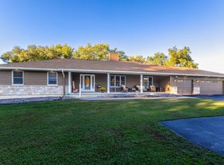 1215 53rd St, Moline, IL 61265