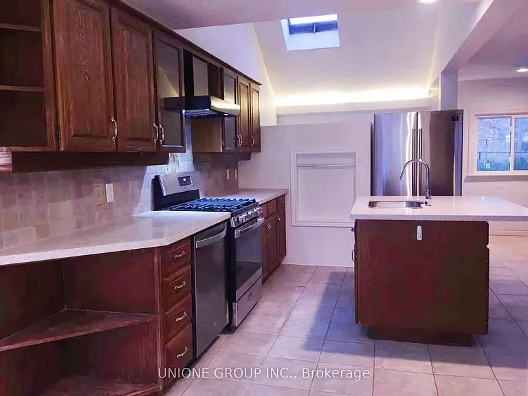 31 Birch Hill Ln — Photo 3