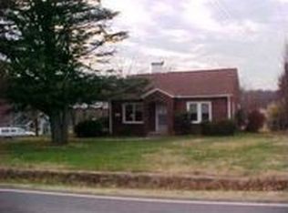 5714 Old Rural Hall Rd, Winston Salem, NC 27105