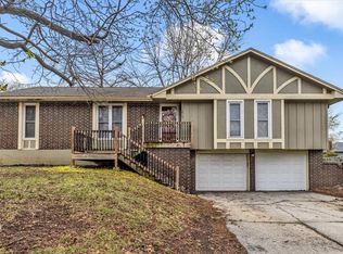 1013 SW 16th St, Blue Springs, MO 64015