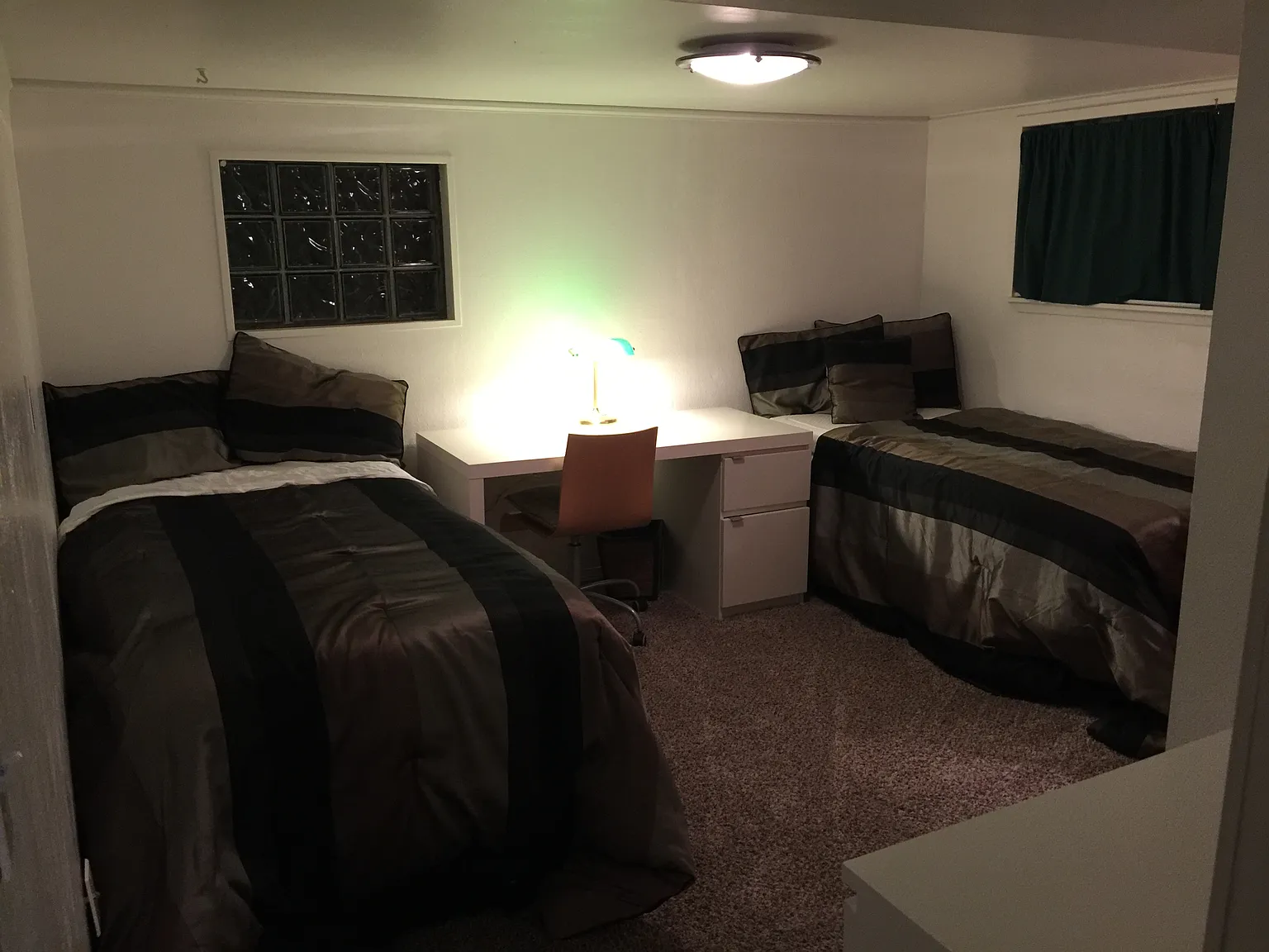1 bed, 300 sqft, $999 — Photo 1