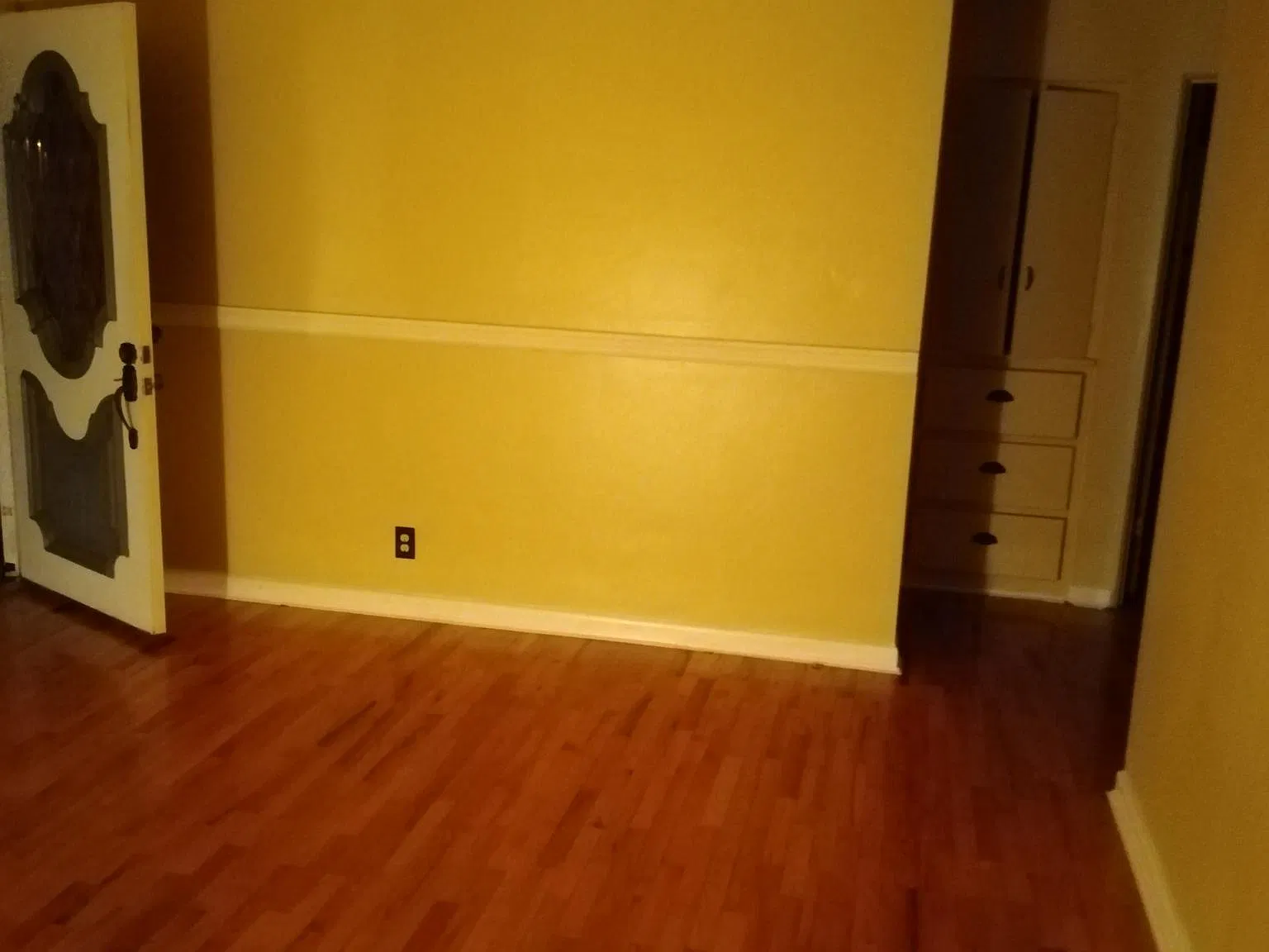 2 bed, 1.5 bath, 950 sqft, $1,400 — Photo 3