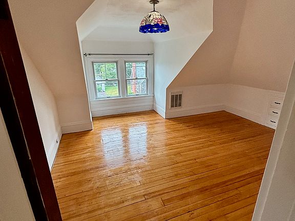 5th image of 65 Dewey Ave #3