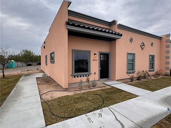 2nd image of 2832 Allen Dr
