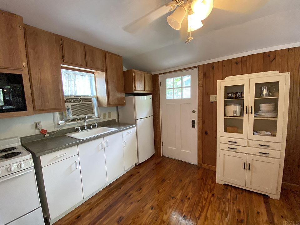 11912 W Breezy Point Dr, Monticello, IN 47960 Zillow