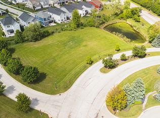 11 Executive Dr, Lake Zurich, IL 60047