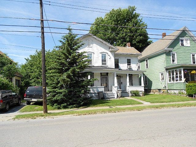 2nd image of 299 Poplar St
