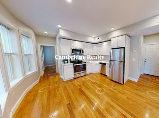 900 Massachusetts Ave #8T, Cambridge, MA 02139